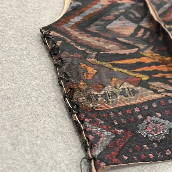 Multicolor Patterned Vest - Picture 2 of 7